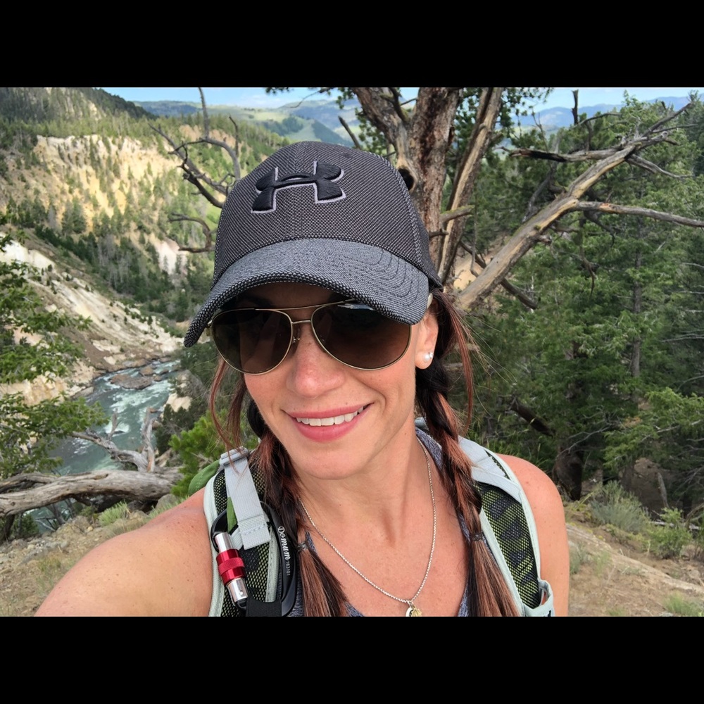 Meet your Posher, Nicole